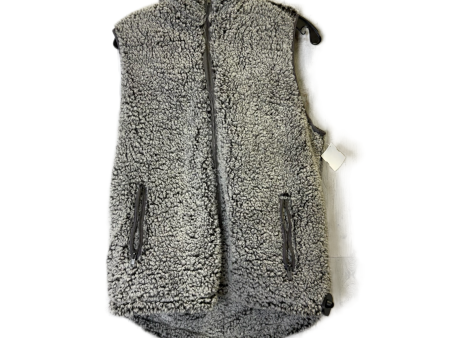 Vest Faux Fur & Sherpa By Thread And Supply In Grey, Size: M Online Sale